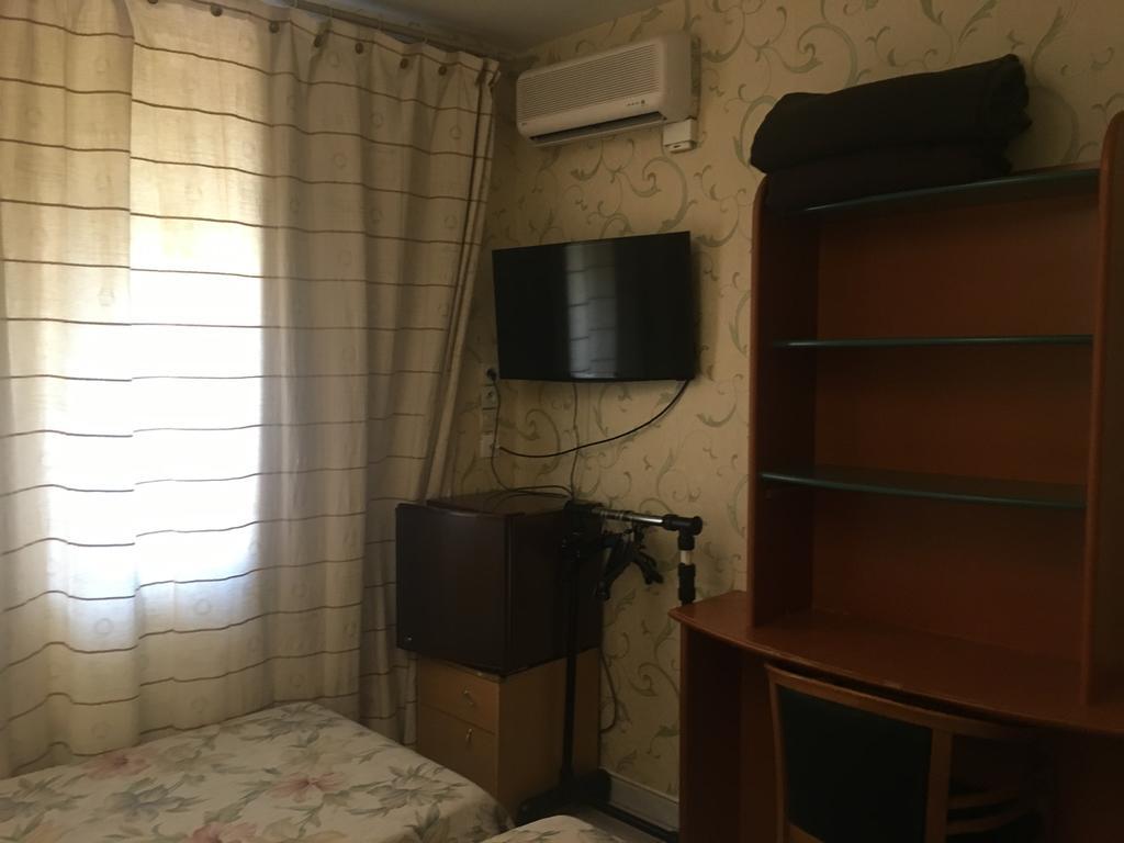 Hotel Relax Марсель Экстерьер фото