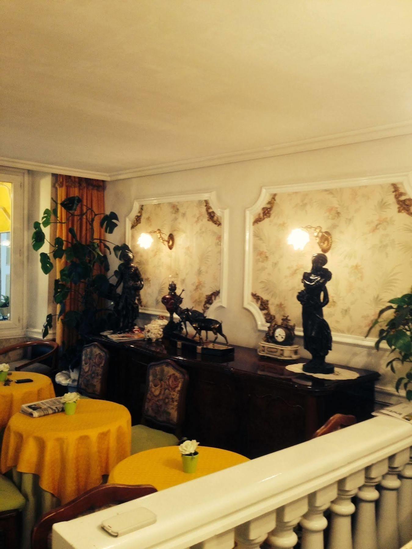 Hotel Relax Марсель Экстерьер фото